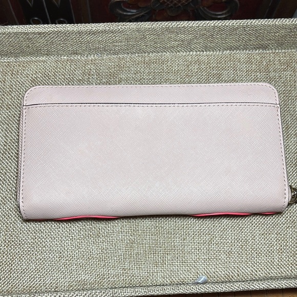 kate spade New York Pink Flamingos By The Pool Lacey Wallet 7.5”Lx4”Hx1.25”W - Picture 6 of 17